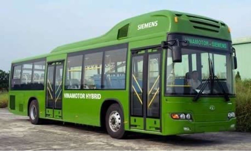 Hybrid mass transit bus